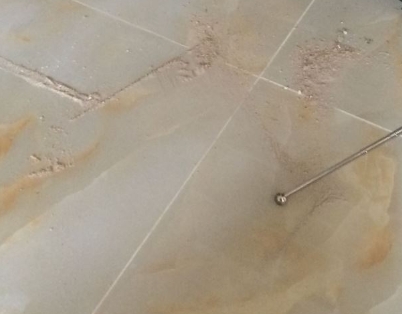 清水瓷砖空鼓维修公司分享粘合剂选择不当在瓷砖铺贴过程中可能导致以下问题